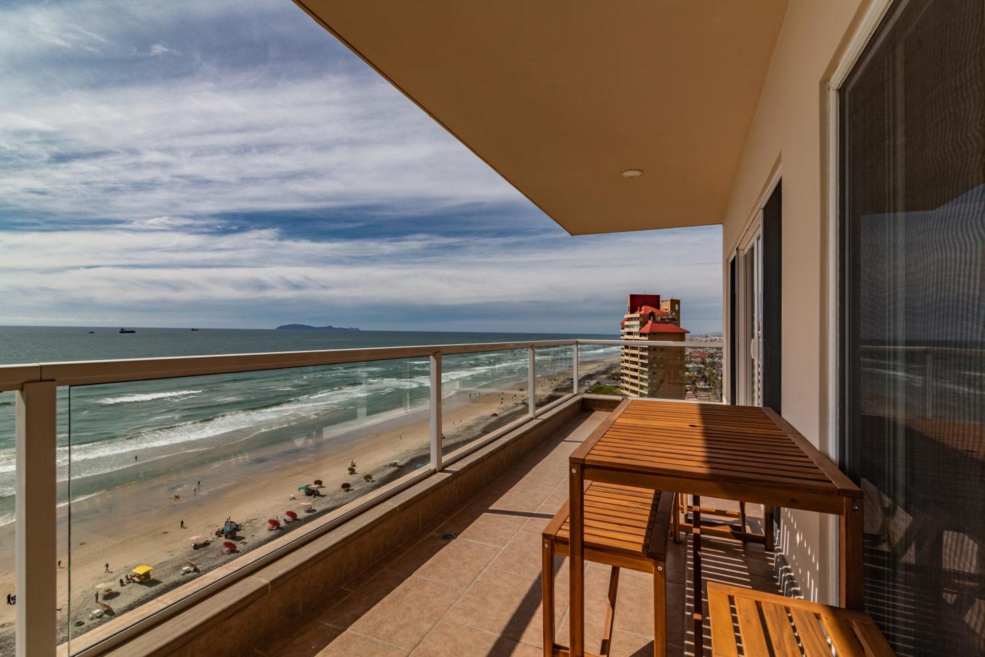 Rosarito Beach Luxury Beachfront Walk 2 Papas & Beer Apartment Ngoại thất bức ảnh